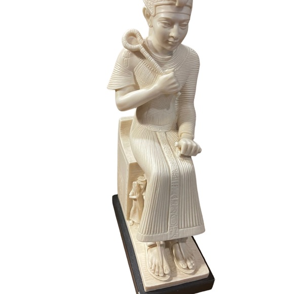 Vintage Ramses lll resin? Statue on stone Egyption egypt decor Made Italy - Picture 2 of 7